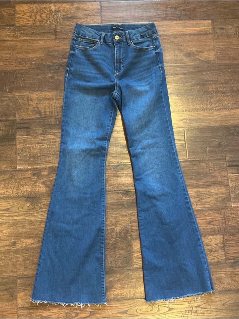 Sincerely Jules Juniors size 5/27 Blue Stretch High-Rise Raw Hem  Flare Jeans